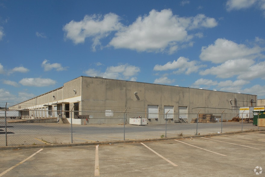 Primary Photo Of 9013-9021 Spikewood Dr, Houston Truck Terminal For Lease