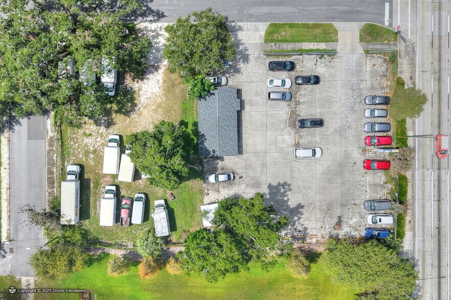 More Photos Of 120 W Memorial Blvd, Lakeland Auto Dealership For Sale