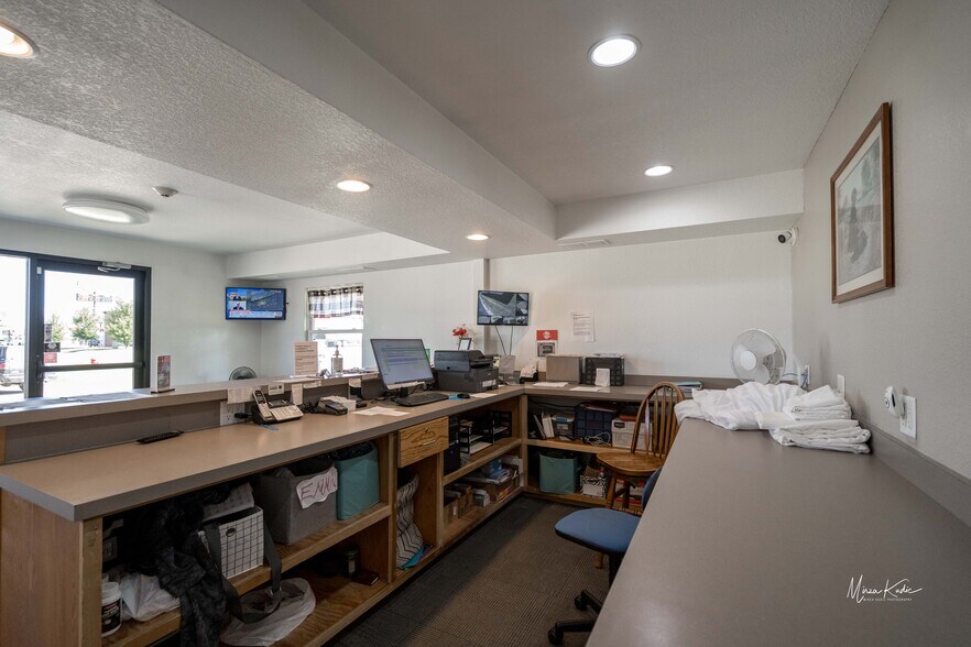 More Photos Of 203 SW 7th St, Stuart Hotel For Sale