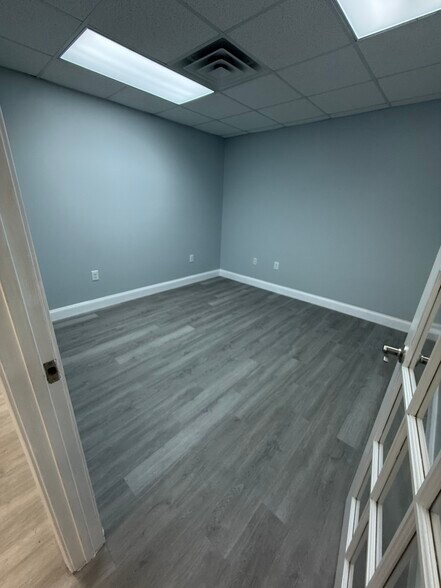 More Photos Of 925 Sanders Rd, Cumming Coworking Space