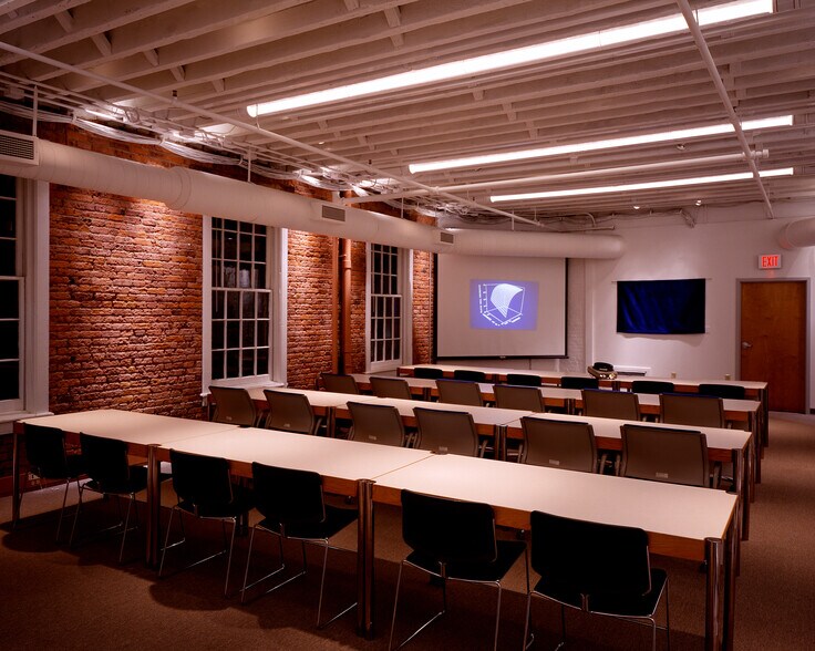 More Photos Of 514 Fulton St, Troy Loft Creative Space For Lease