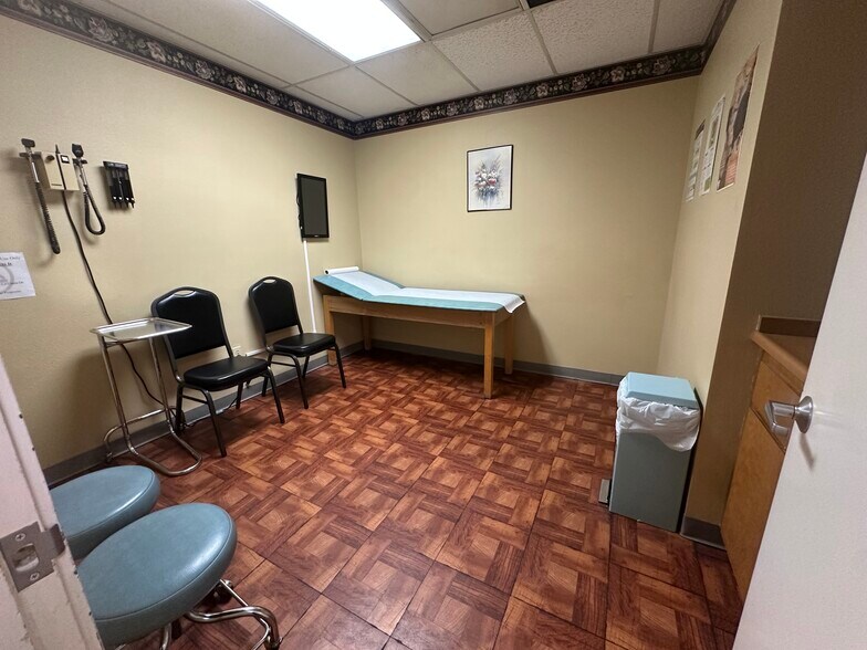 More Photos Of 750 E Latham Ave, Hemet Medical For Sale