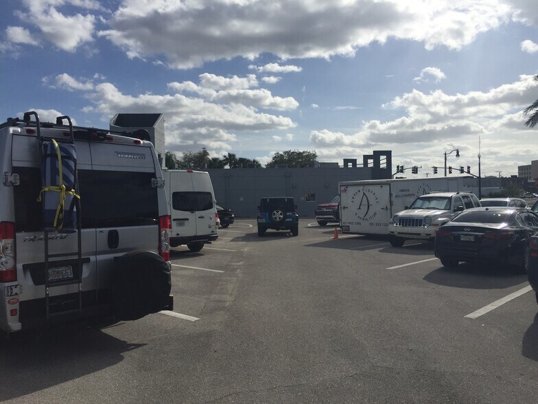 More Photos Of 350 E Seminole Blvd, Sanford Freestanding For Sale