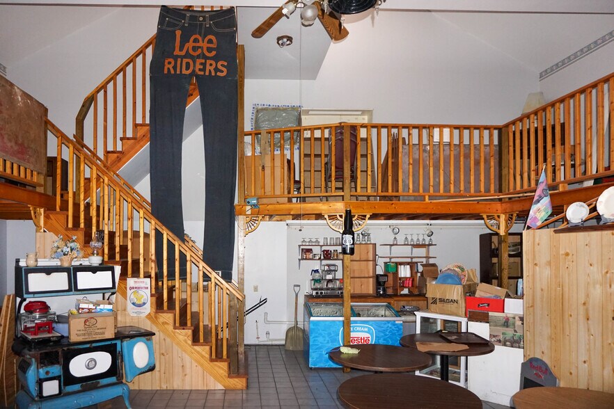 More Photos Of 1413 Martin Springs Dr, Rolla Convenience Store For Lease