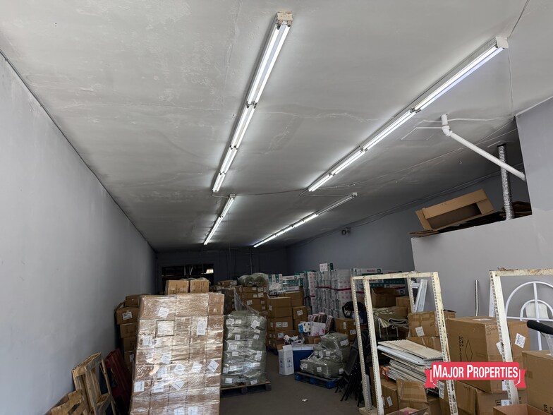 More Photos Of 5570 Alhambra Avenue, Los Angeles Unknown For Lease