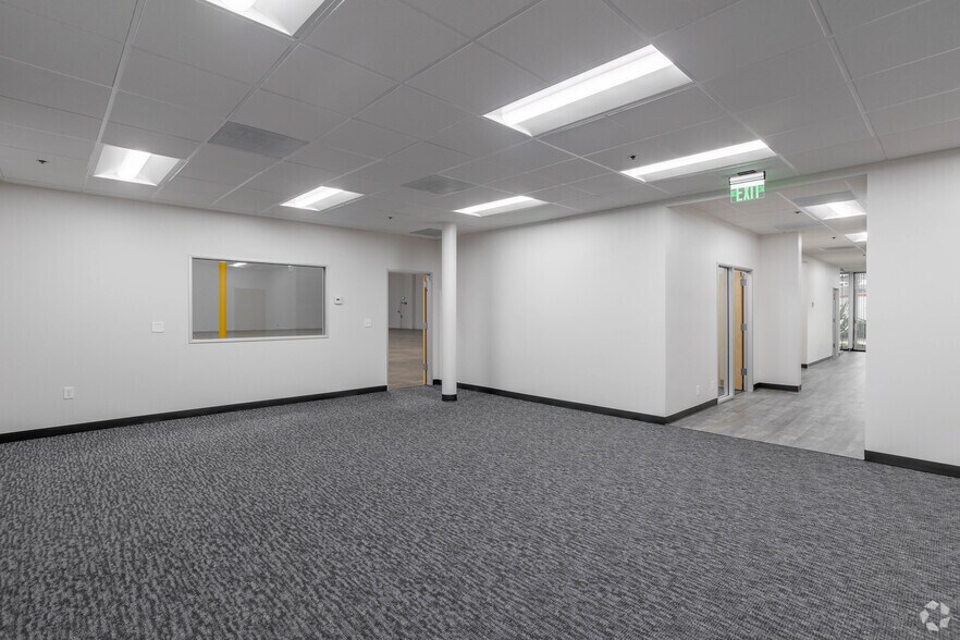 More Photos Of 2037-2077 S Vineyard Ave, Ontario Unknown For Lease