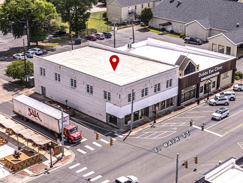 More Photos Of 201 S Main St, Enterprise Department Store For Lease