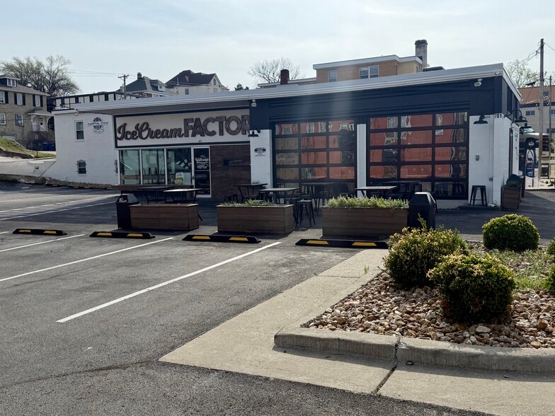 More Photos Of 701 Madison St, Jefferson City Auto Dealership For Sale
