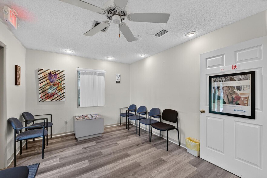 More Photos Of 1205 W Baker St, Plant City Medical For Sale