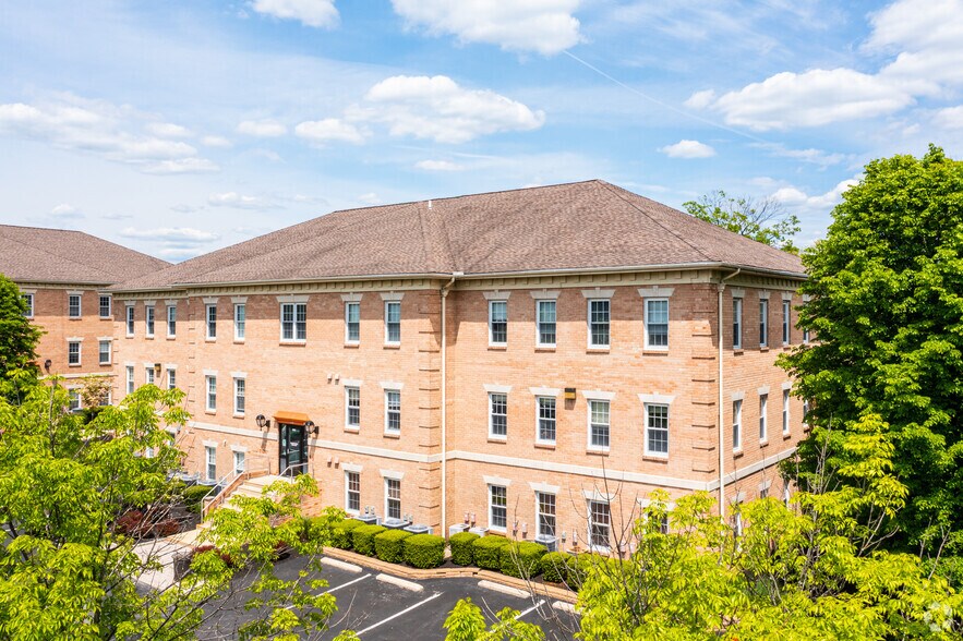 More Photos Of 2000 Sproul Rd, Broomall Unknown For Lease