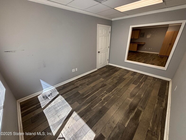 More Photos Of 72 Sharrott Ave, Staten Island Office For Lease