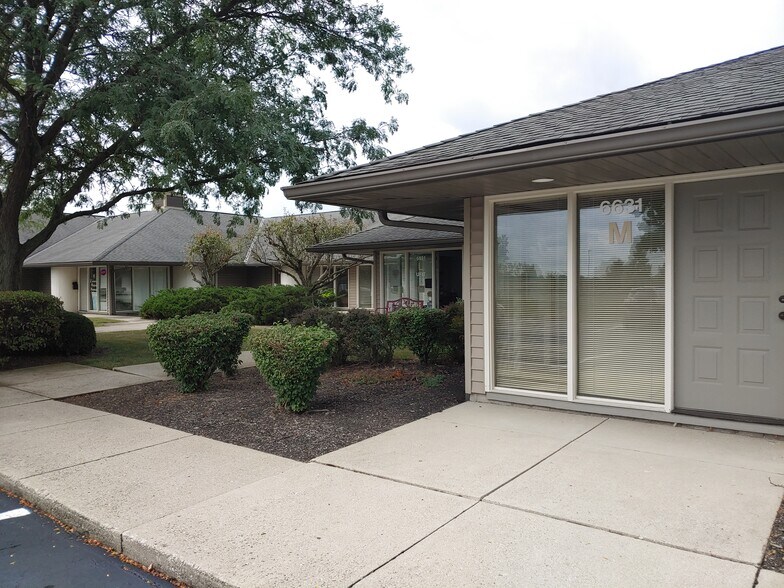 More Photos Of 6631 Commerce Pky, Dublin Light Distribution For Lease