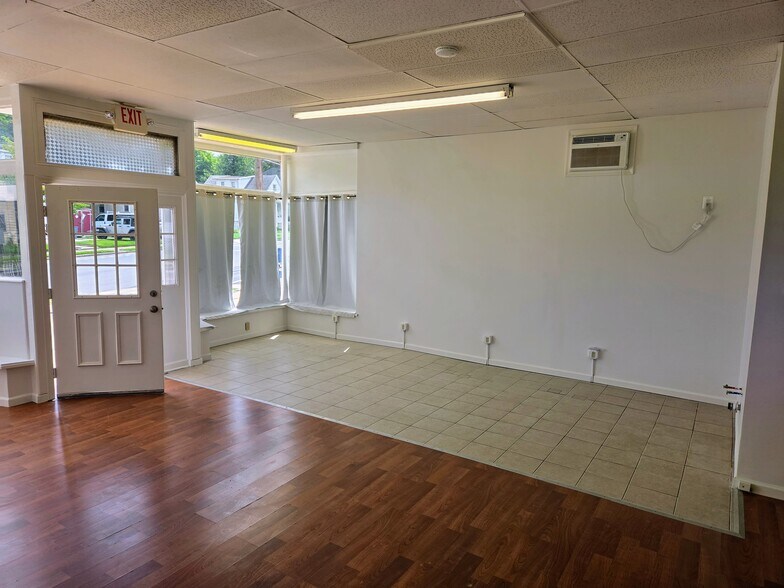 More Photos Of 1125 Prospect St, Ewing Storefront Retail Residential For Lease