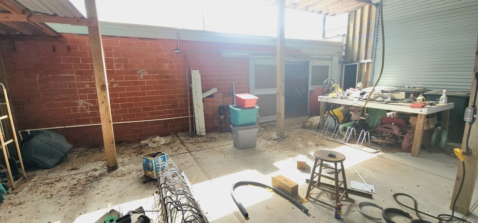 More Photos Of 1709 37th St, Galveston General Retail For Sale