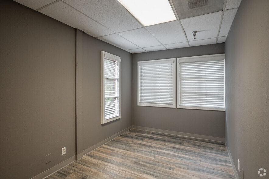 More Photos Of 27001 La Paz Rd, Mission Viejo Unknown For Lease