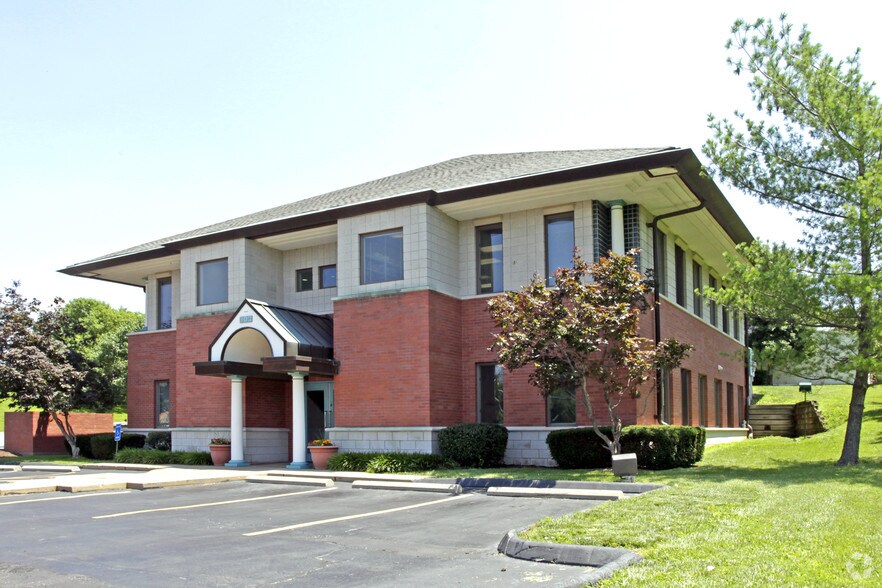Primary Photo Of 303-307 Jungermann Rd, Saint Peters Medical For Lease