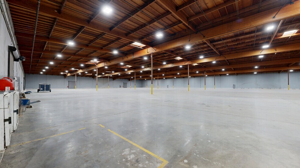 More Photos Of 1195 N Gertrude Ave, Stockton Warehouse For Sale