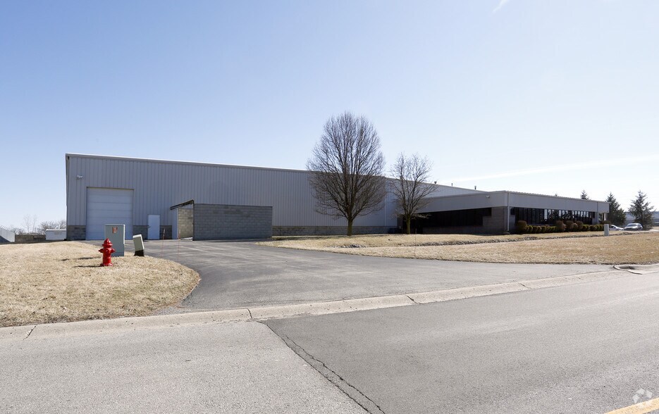 More Photos Of 17005 Westfield Park Rd, Westfield Warehouse For Lease