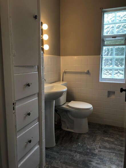More Photos Of 2921 N Main St, Dayton Apartments For Sale