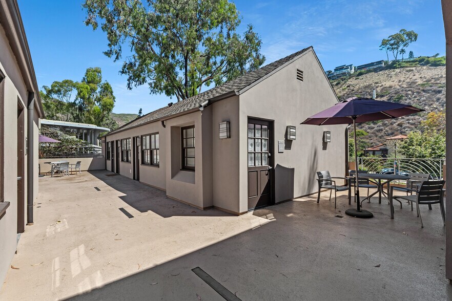 More Photos Of 580 Broadway St, Laguna Beach Office For Lease