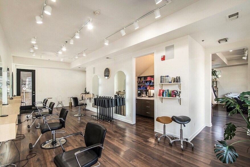 More Photos Of 572 Inca St, Denver General Retail For Sale