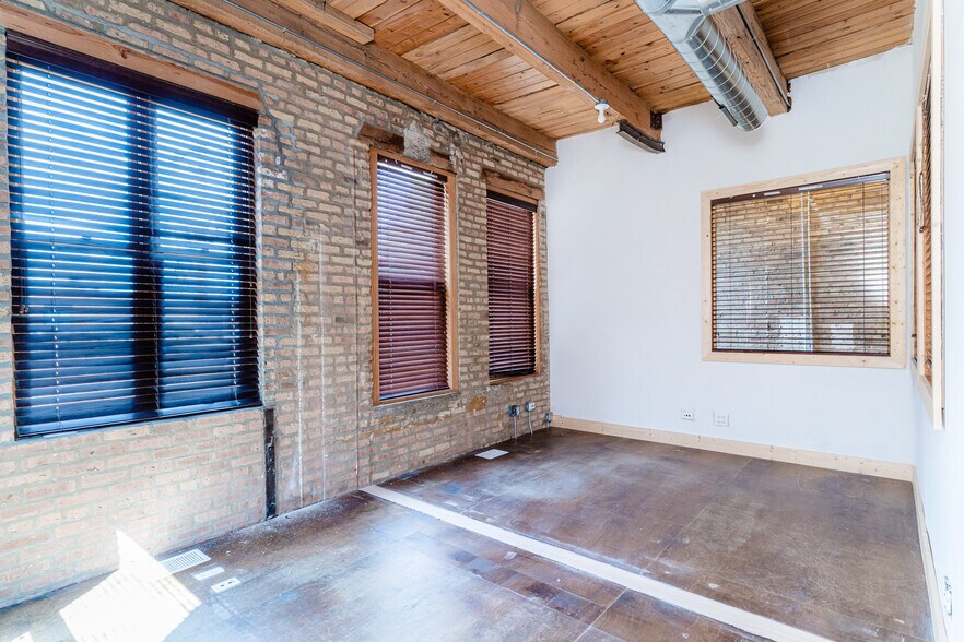 More Photos Of 1658 N Ada St, Chicago Loft Creative Space For Lease