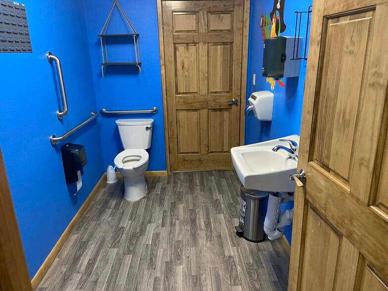 More Photos Of 834 Truman St, Winner Daycare Center For Sale