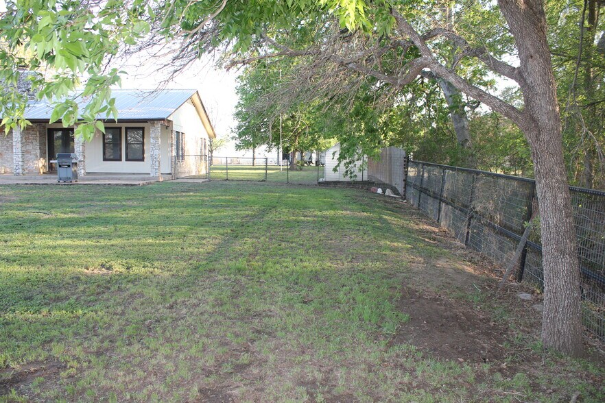More Photos Of 986 Shiloh Rd, Bastrop Land For Sale