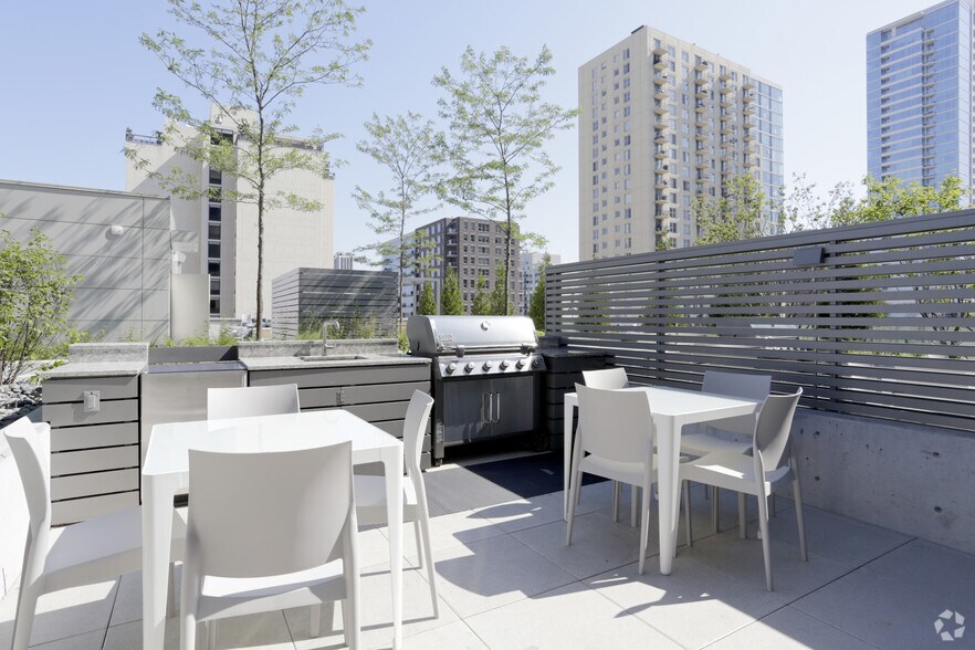 More Photos Of 1140 N Wells St, Chicago Apartments For Lease