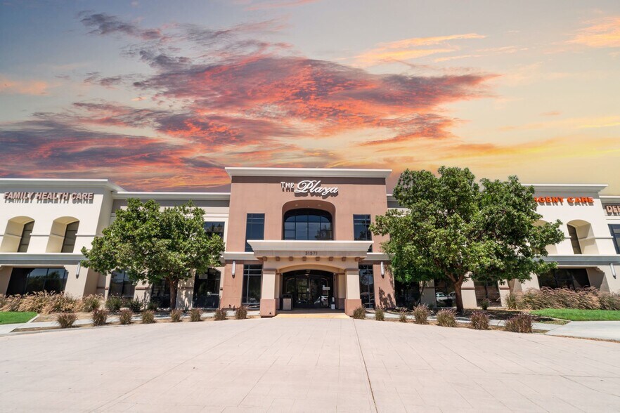More Photos Of 31571 Canyon Estates Dr, Lake Elsinore Medical For Lease