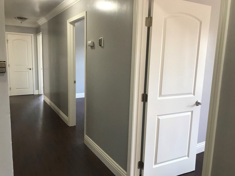 More Photos Of 610-650 E Santa Clara St, San Jose Medical For Lease