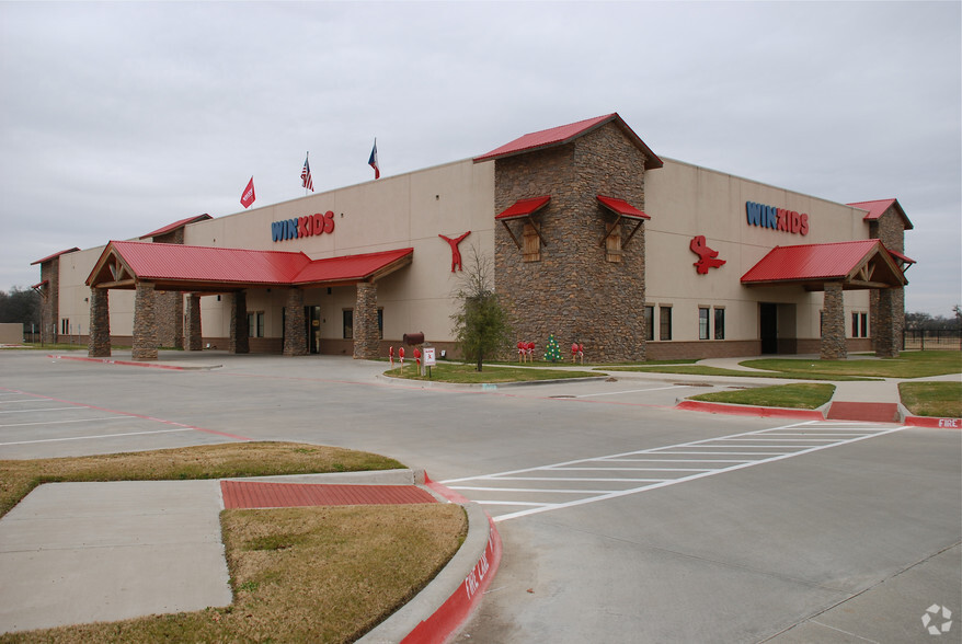 More Photos Of 3000 Waketon Rd, Flower Mound Sports And Entertainment For Sale