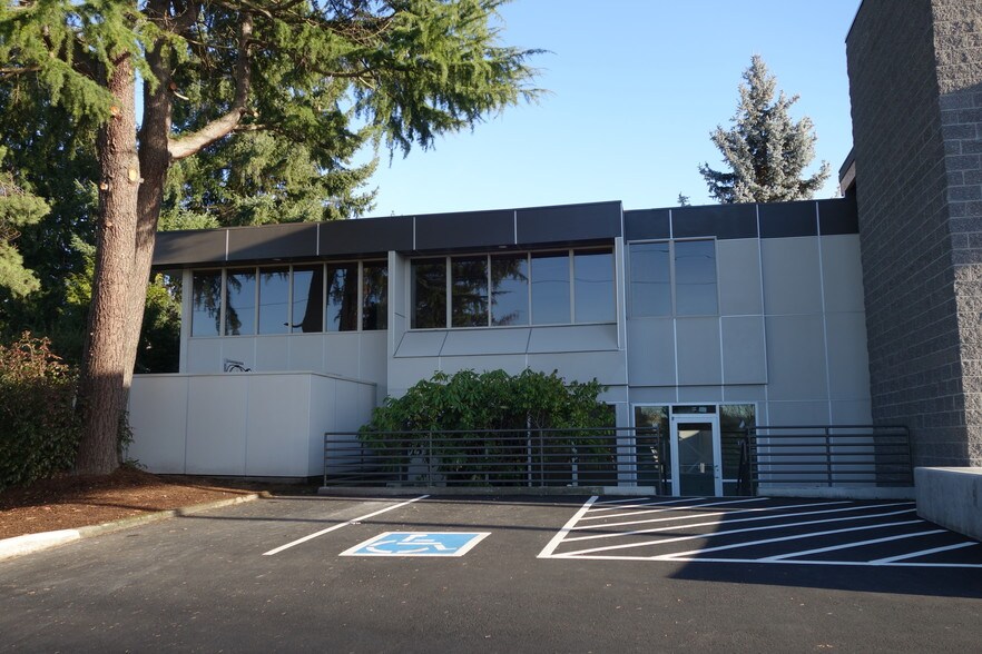 More Photos Of 17800 Talbot Rd S, Renton Medical For Lease