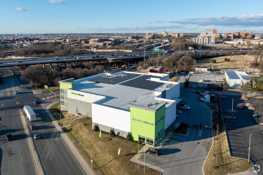More Photos Of 5425 Odonnell St, Baltimore Self Storage For Lease