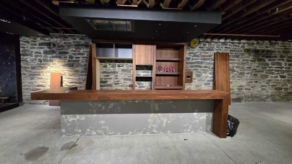 More Photos Of 481 Van Brunt St, Brooklyn Warehouse For Lease