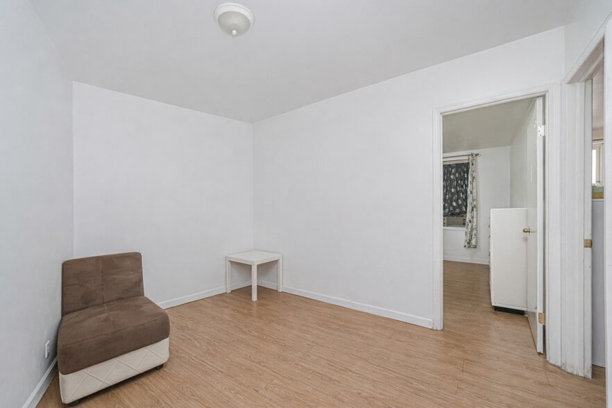 More Photos Of 174 Avenue O, Brooklyn Storefront Retail Residential For Sale