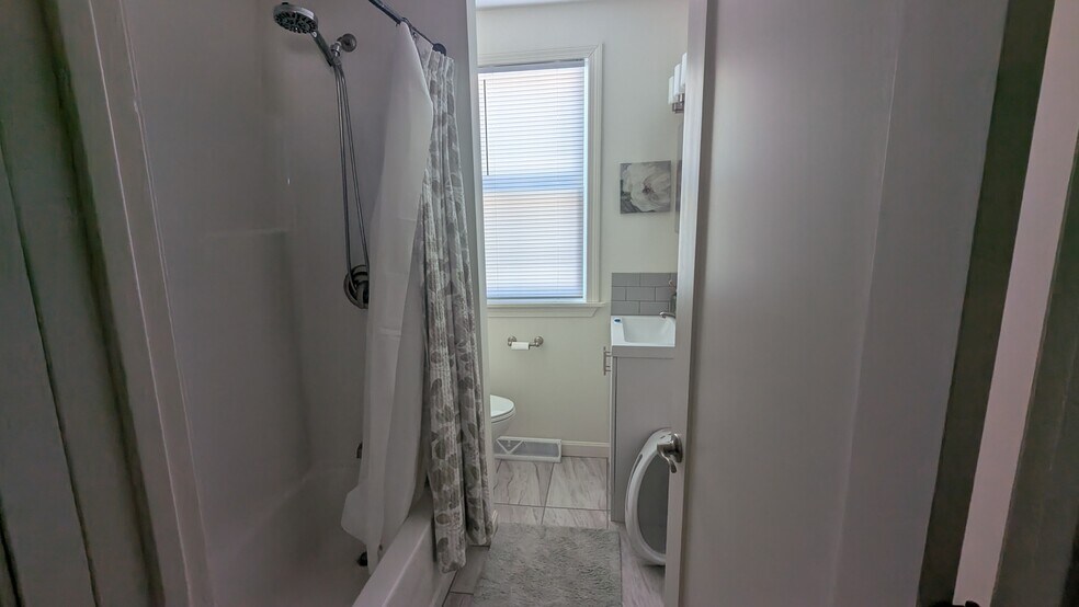 More Photos Of 15-17 Emmett St, Providence Apartments For Sale