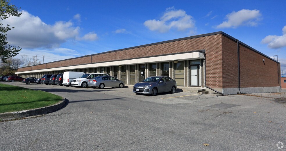 More Photos Of 4-18 Denison St, Markham Light Distribution For Lease