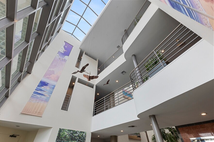 More Photos Of 2963 Gulf To Bay Blvd, Clearwater Office For Lease