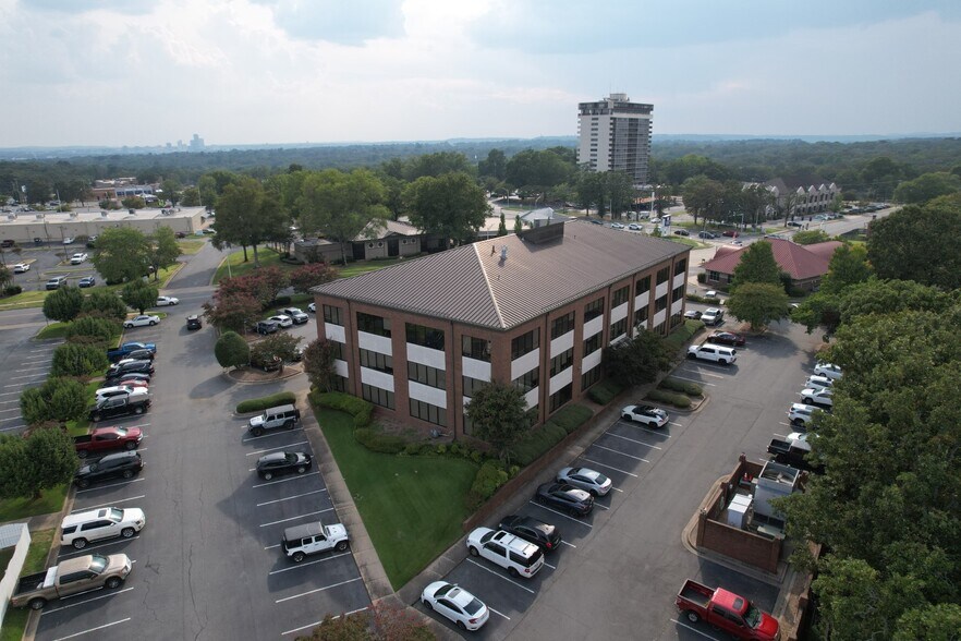 More Photos Of 2501 Crestwood Rd, North Little Rock Medical For Sale