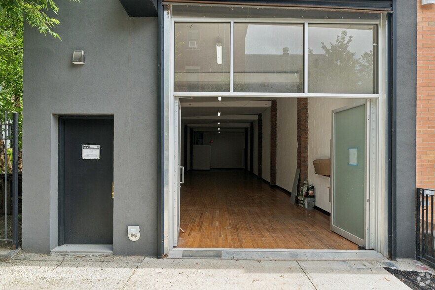 More Photos Of 274 4th Ave, Brooklyn Freestanding For Lease