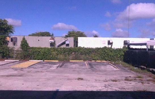 More Photos Of 2250 SW 30th Ave, Hallandale Warehouse For Lease