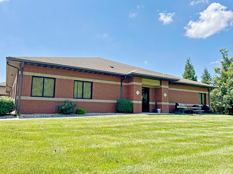 More Photos Of 620 Pierce Blvd, O'Fallon Office For Lease