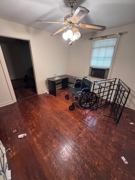 More Photos Of 304 Clearview Pky, Metairie Medical For Sale