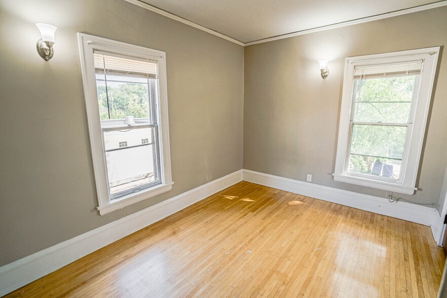 More Photos Of 990 Grand Ave, Saint Paul Apartments For Sale