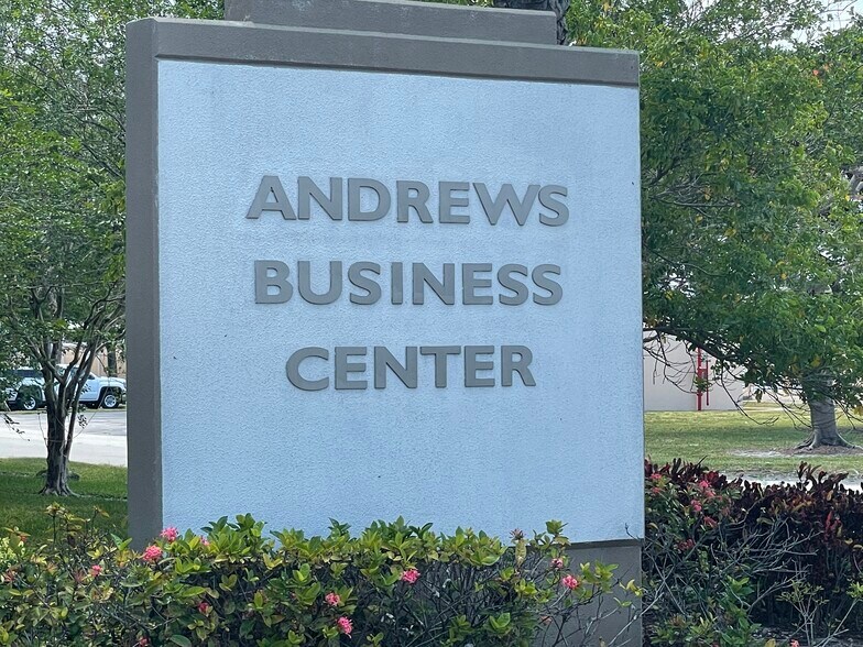 More Photos Of 1510-1556 SW 13th Ct, Pompano Beach Showroom For Sale