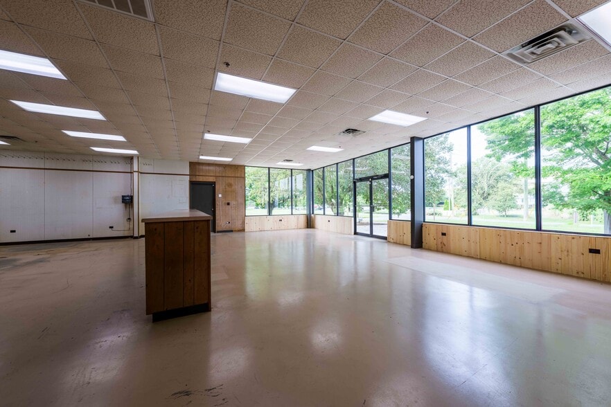 More Photos Of 494 Richardson Rd SE, Calhoun Industrial For Sale