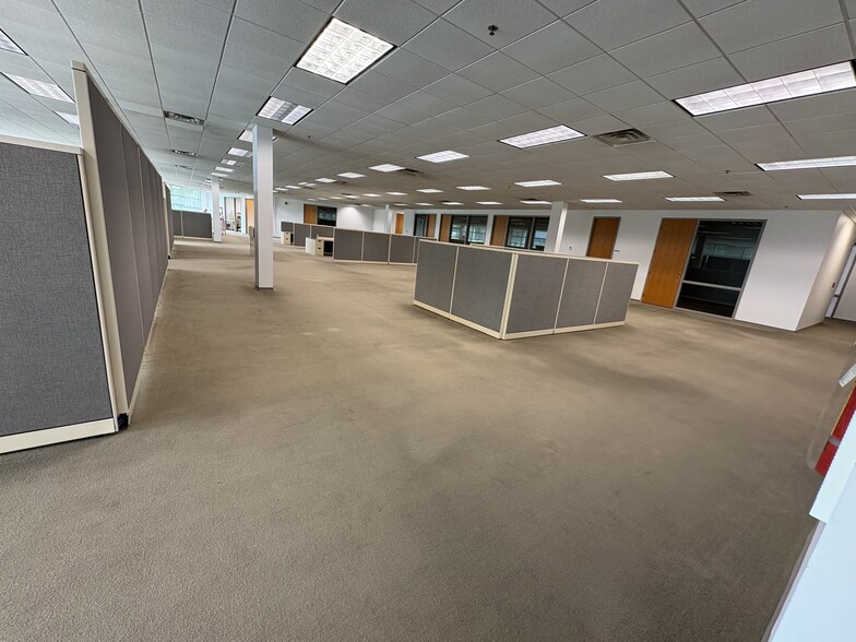 More Photos Of 2800 Duncan Rd, Lafayette Manufacturing For Lease