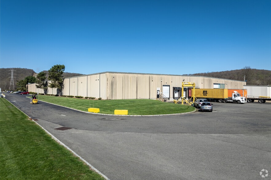 More Photos Of 700 Bartley Chester Rd, Flanders Manufacturing For Lease