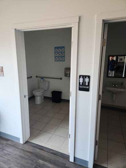 More Photos Of 1 Mill Valley Rd, Hadley Medical For Lease